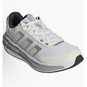 Astrastar Sneaker (Women)